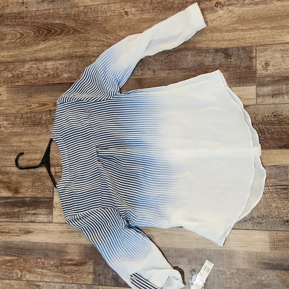 Zac & Rachel, Striped, Ombré Top ,button blue and white women PS - Picture 9 of 9